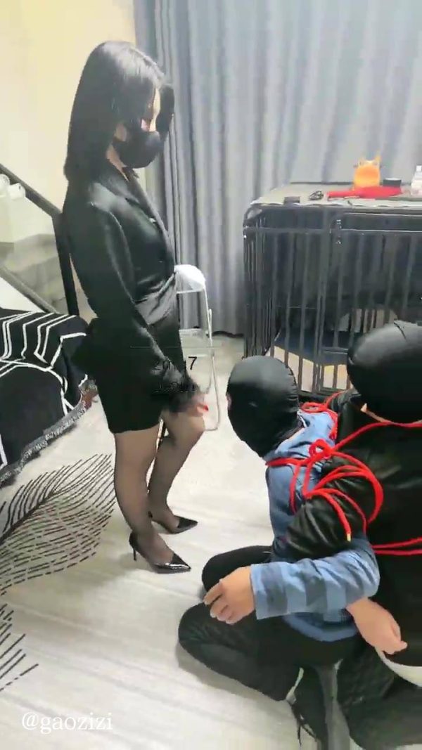 物主：艾琳，下单前留言许愿，预留地址保密发货。